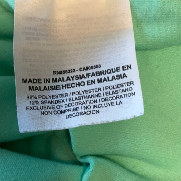 Nike Women's Mint Long Sleeve Tee - Picture 7 of 8